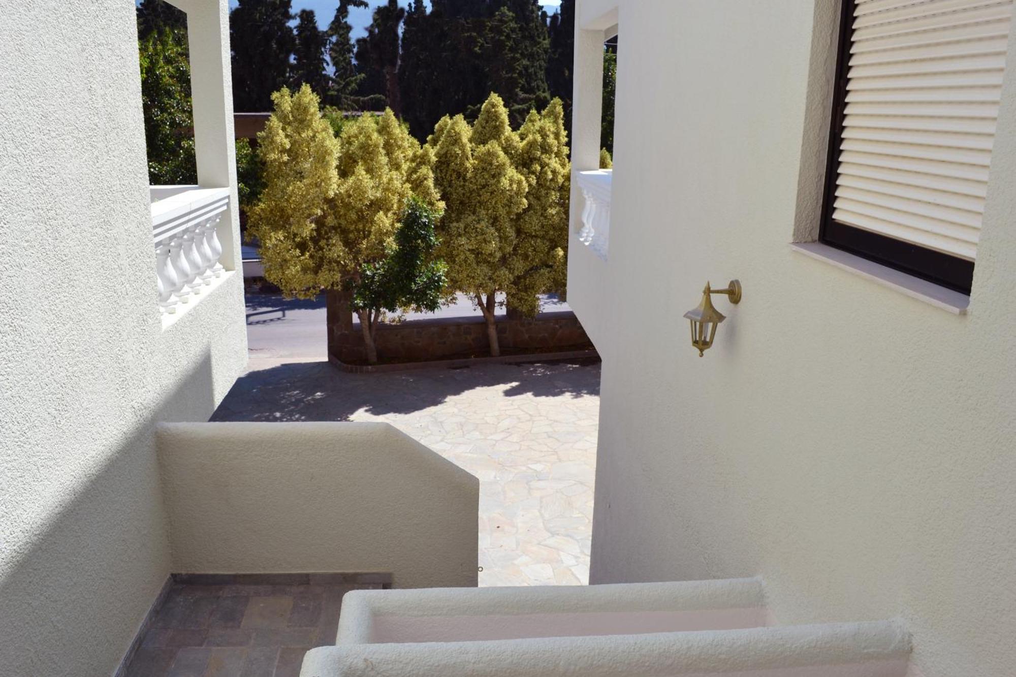 To Spiti Tis Eirinis Apartment Poros Town Exterior foto