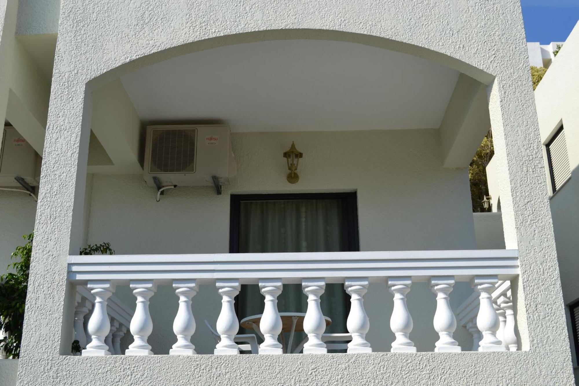 To Spiti Tis Eirinis Apartment Poros Town Exterior foto