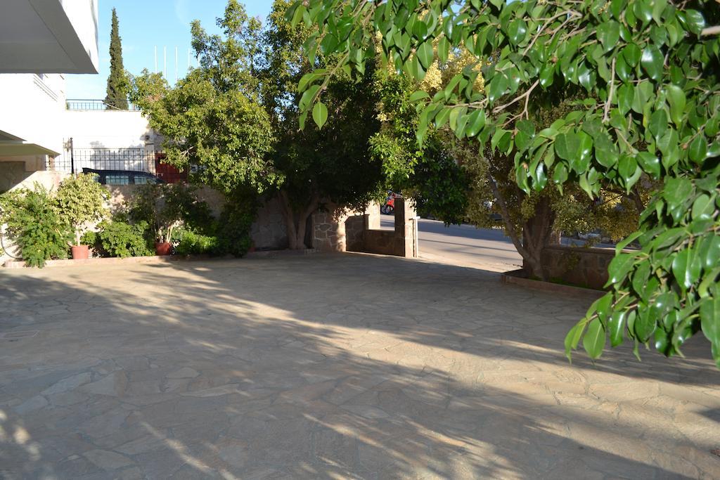 To Spiti Tis Eirinis Apartment Poros Town Exterior foto