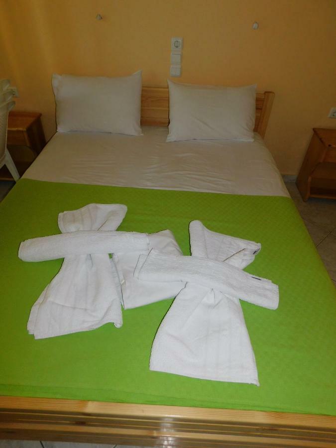 To Spiti Tis Eirinis Apartment Poros Town Exterior foto
