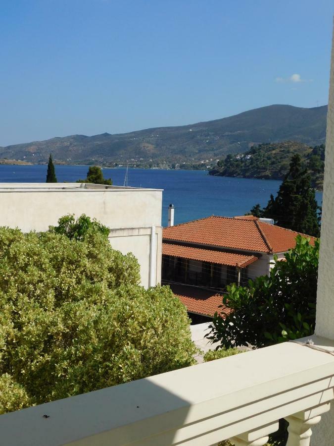 To Spiti Tis Eirinis Apartment Poros Town Exterior foto