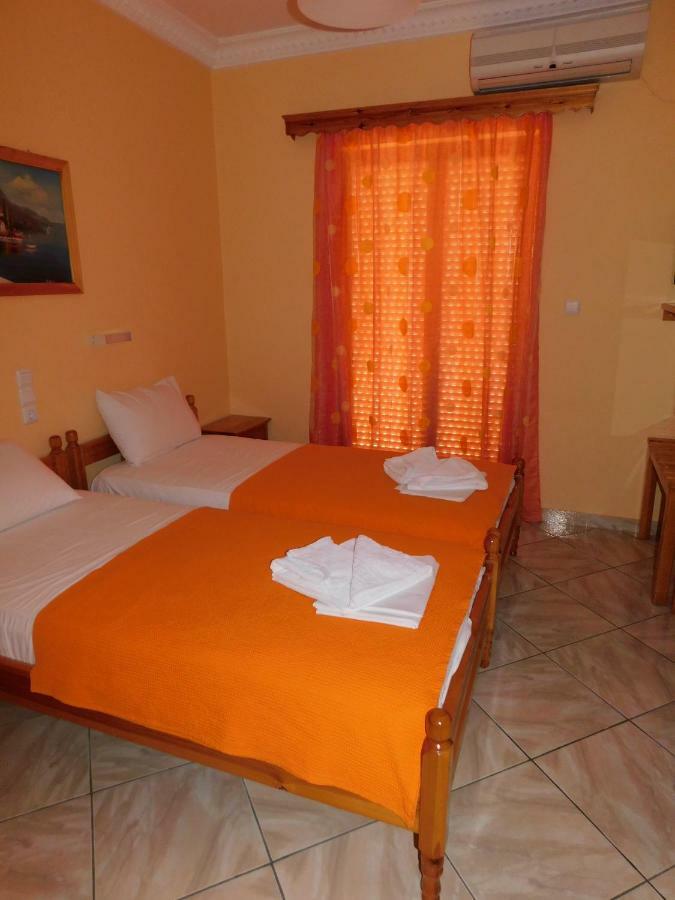 To Spiti Tis Eirinis Apartment Poros Town Exterior foto